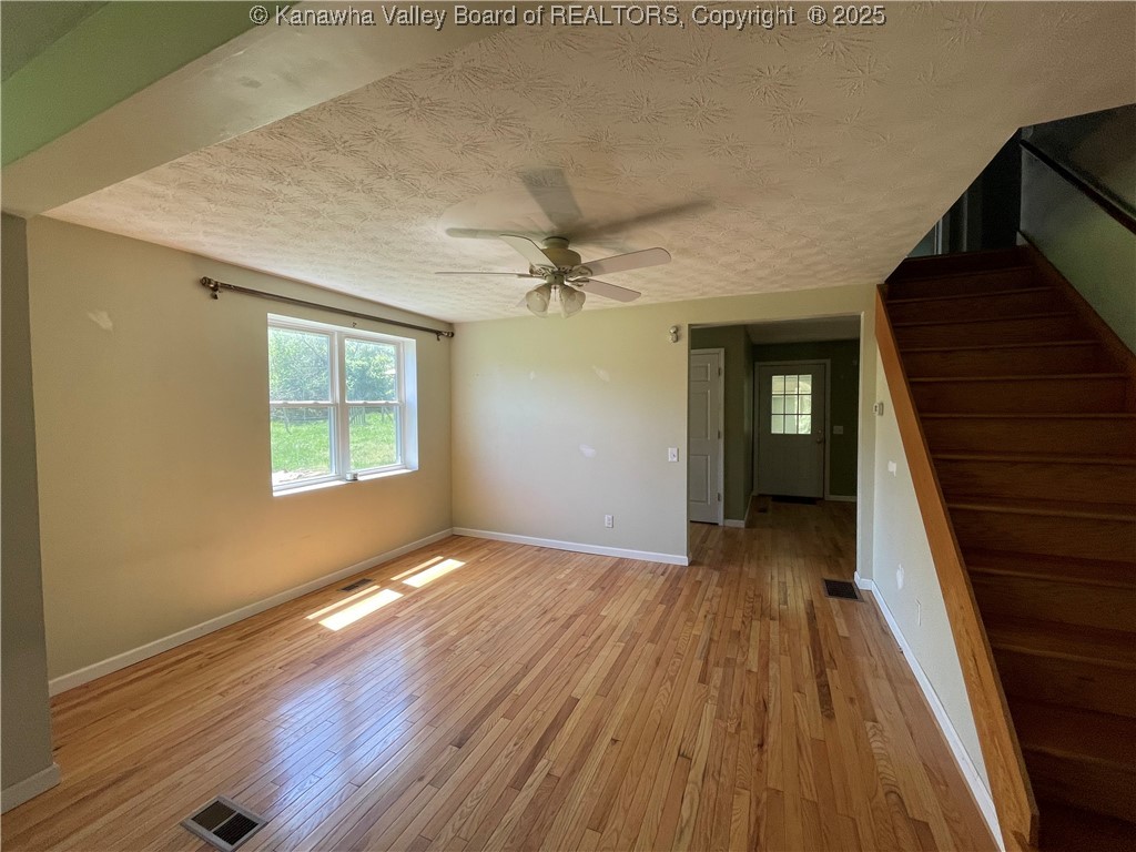 375 Walters Run Ripley, WV 25271 - Photo 6 of 40 Gallery Image 6