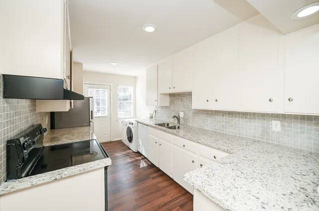 $100,000 | 5230 Arboles Drive, Unit 4, Houston, TX 77035