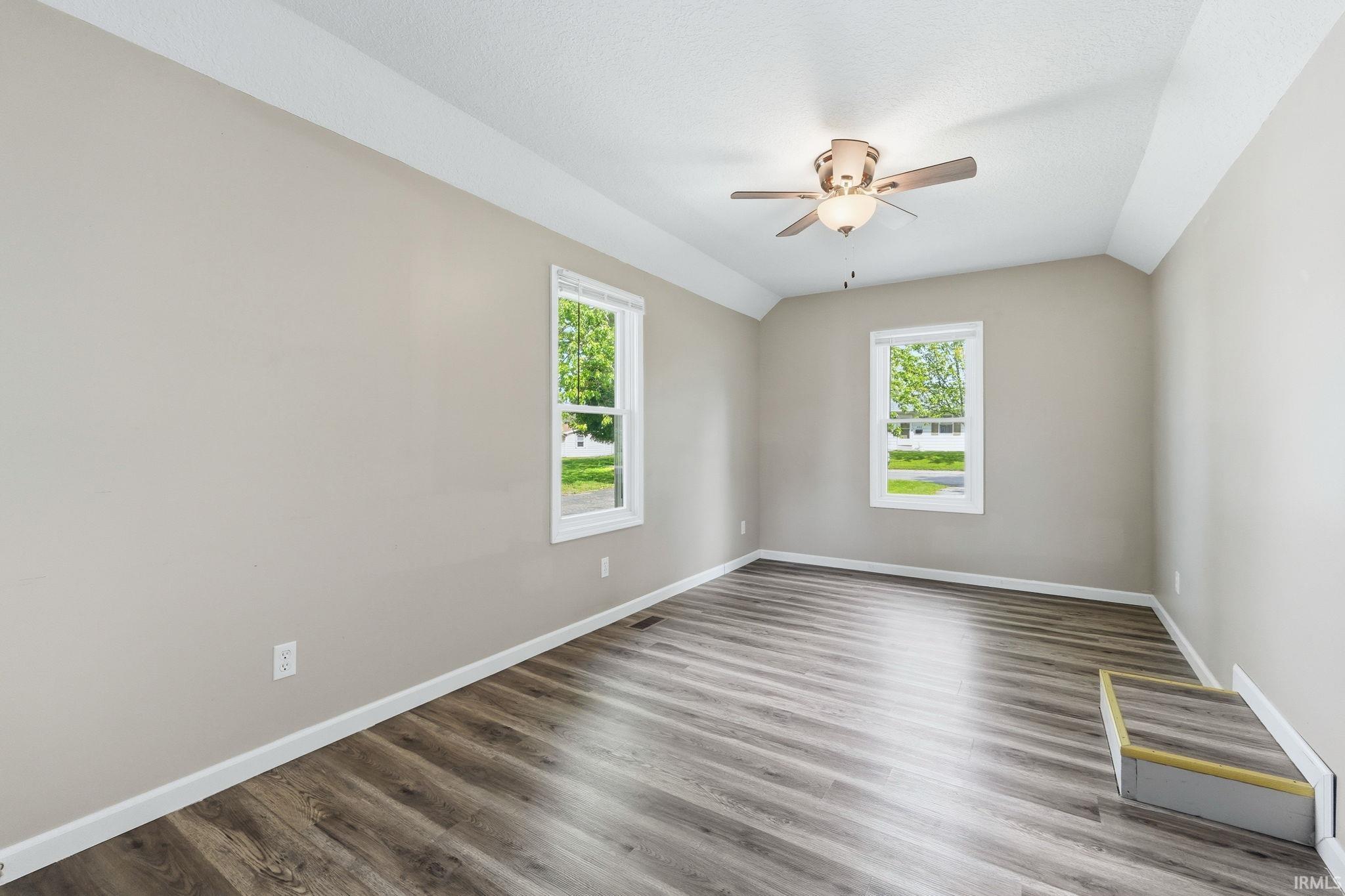 495 Himes Street Huntington, IN 46750 - Photo 11 of 35