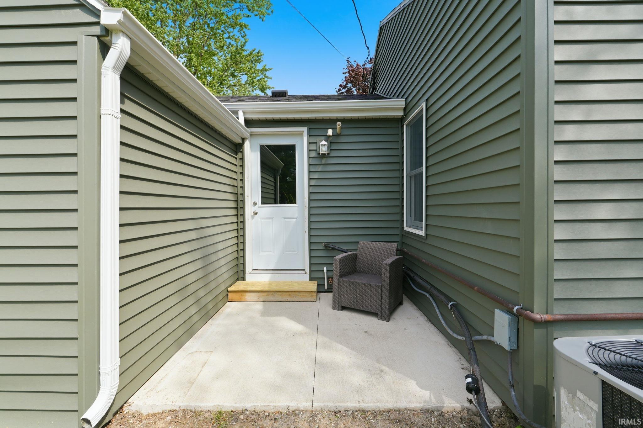 495 Himes Street Huntington, IN 46750 - Photo 24 of 35