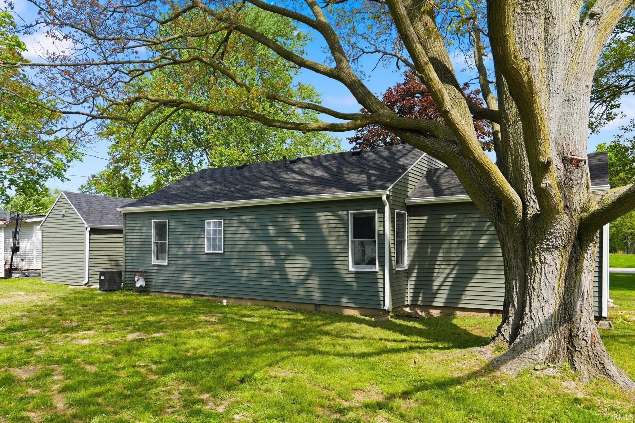 495 Himes Street Huntington, IN 46750 - Photo 30 of 35