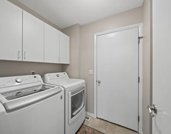 $415,000 | 1731 Woodland Circle, Unit 1226, Geneva, WI 53147