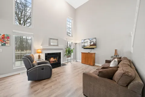 $415,000 | 1731 Woodland Circle, Unit 1226, Geneva, WI 53147