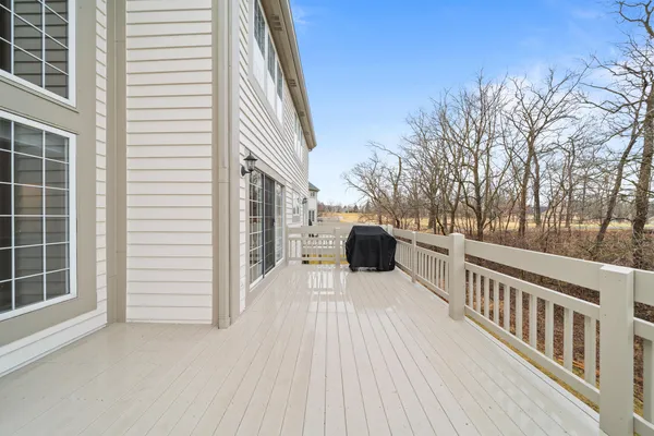 $415,000 | 1731 Woodland Circle, Unit 1226, Geneva, WI 53147