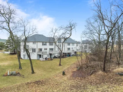 $415,000 | 1731 Woodland Circle, Unit 1226, Geneva, WI 53147