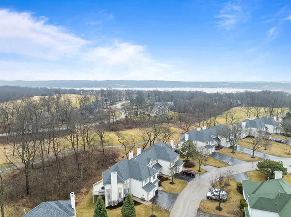 $415,000 | 1731 Woodland Circle, Unit 1226, Geneva, WI 53147