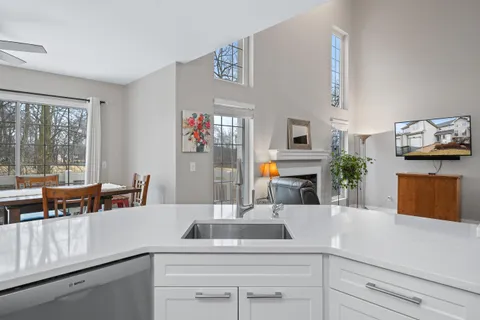 $415,000 | 1731 Woodland Circle, Unit 1226, Geneva, WI 53147