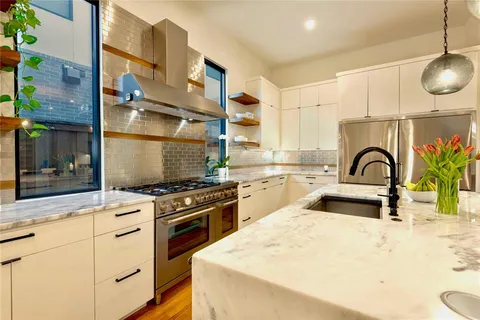$1,750,000 | 8546 Glencrest Lane, Dallas, TX 75209