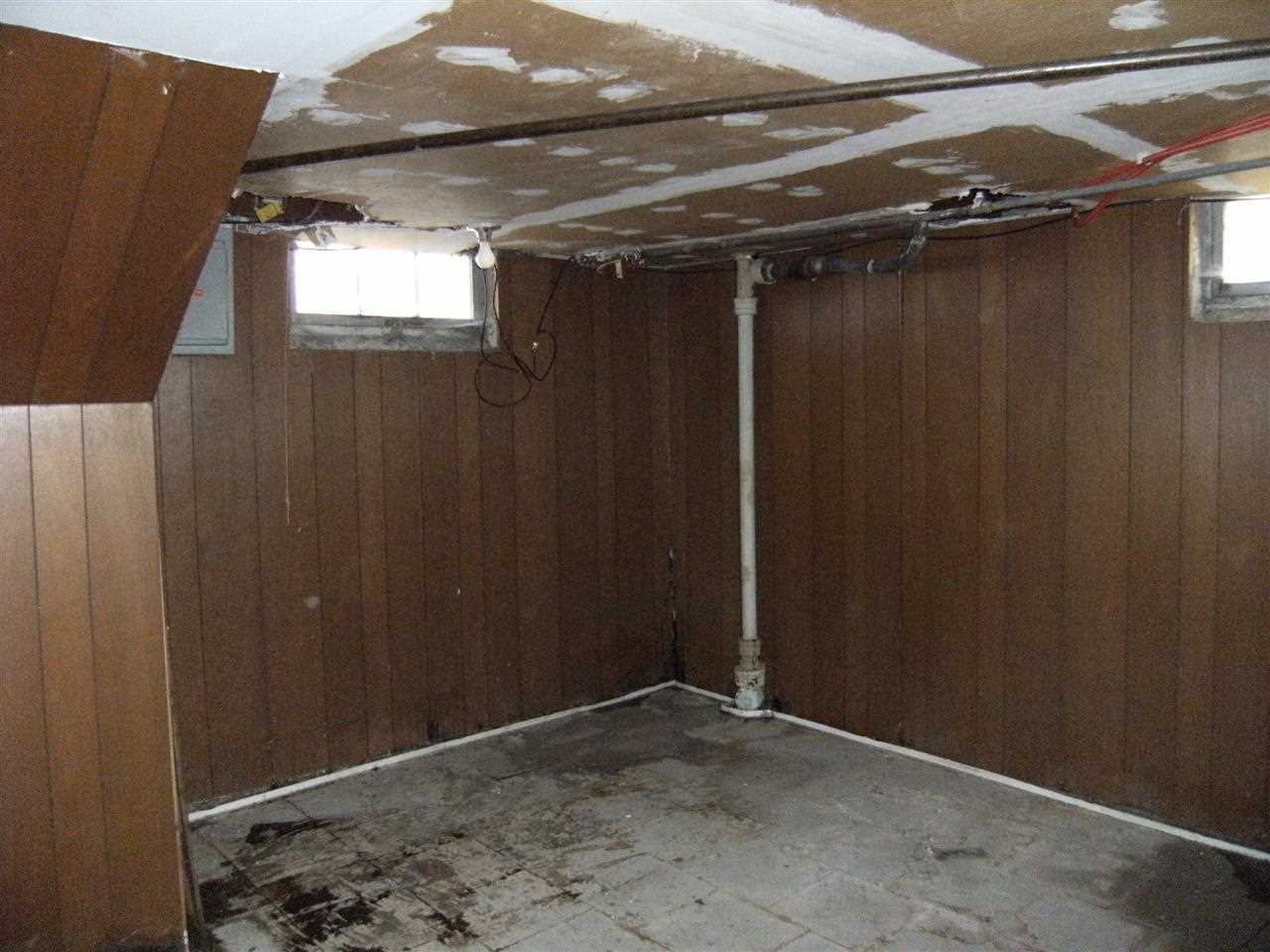 2440 33rd Street Moline, IL 61265 - Photo 8 of 13 Gallery Image 8