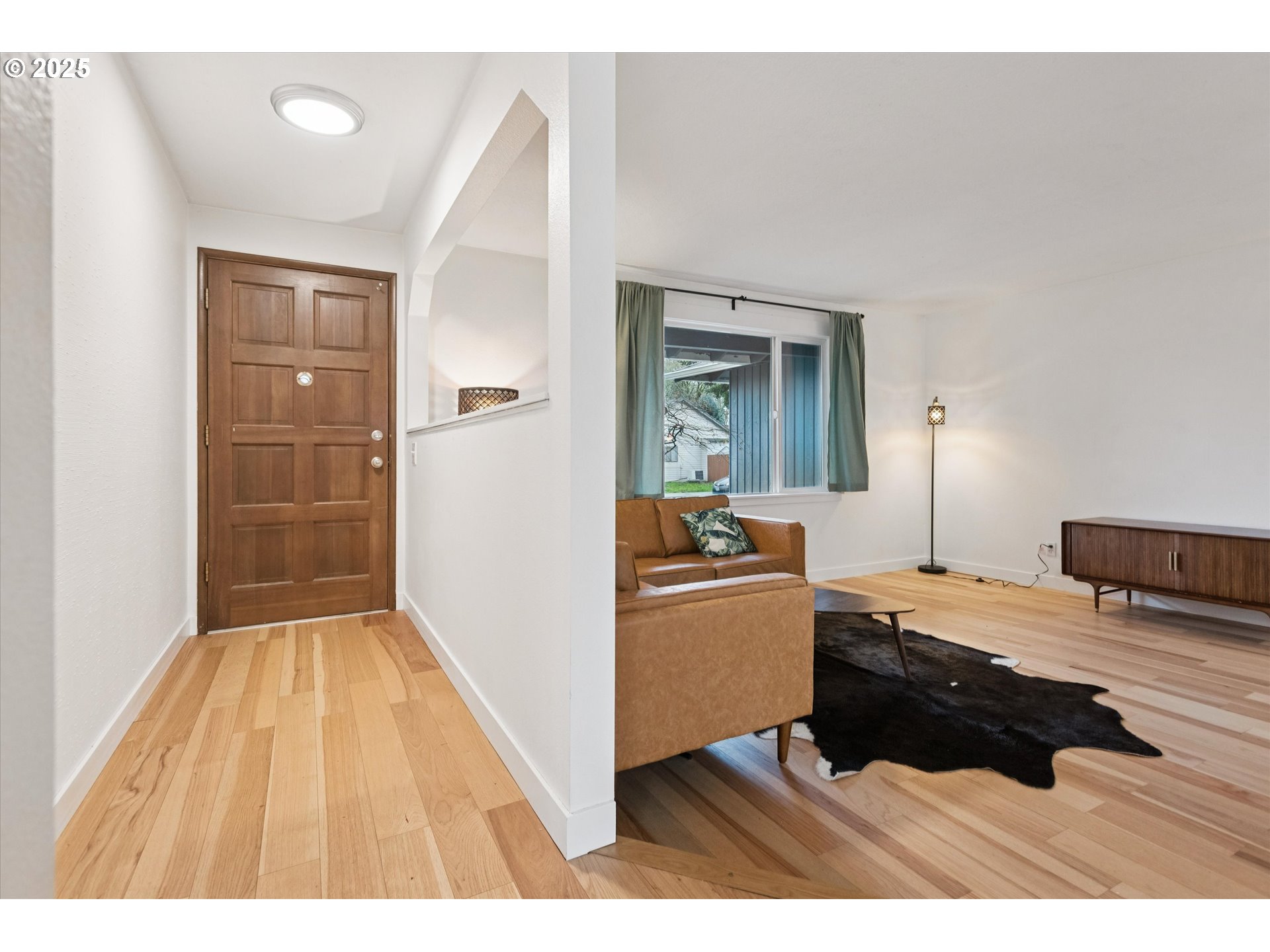 18800 Southwest Sandra Lane Beaverton, OR 97003 - Photo 4 of 41