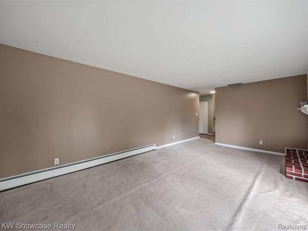 30728 West 14 Mile Road West Bloomfield, MI 48322 - Photo 12 of 30