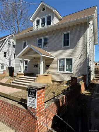 $2,750 | 136 Fairview Boulevard, Hempstead, NY 11550