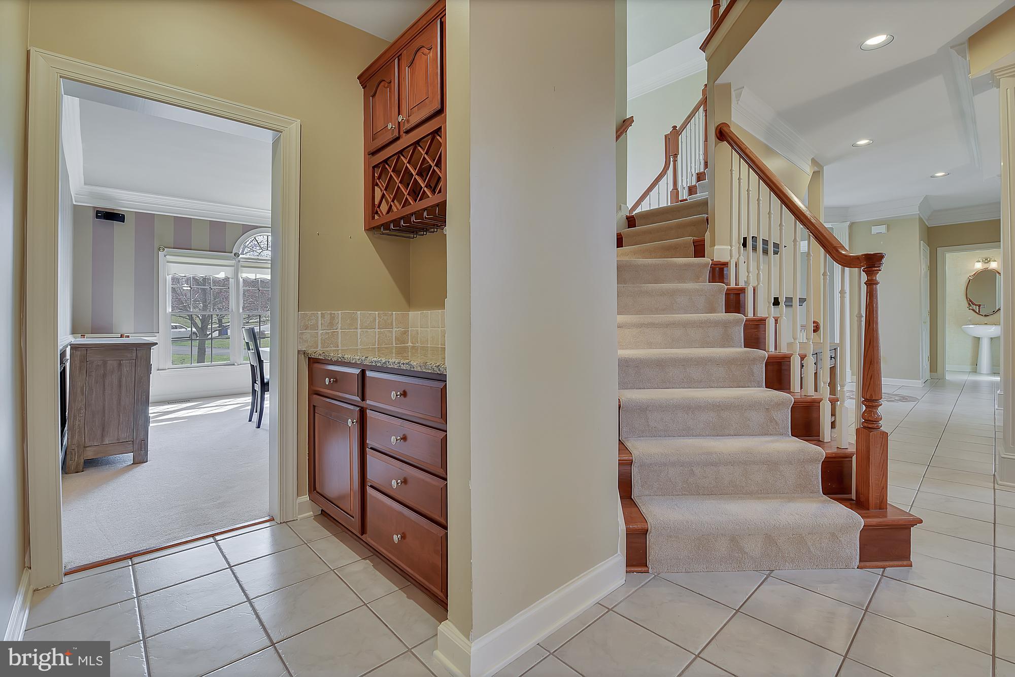 22 Hackett Court Poolesville, MD 20837 - Photo 24 of 54 Back stair case!