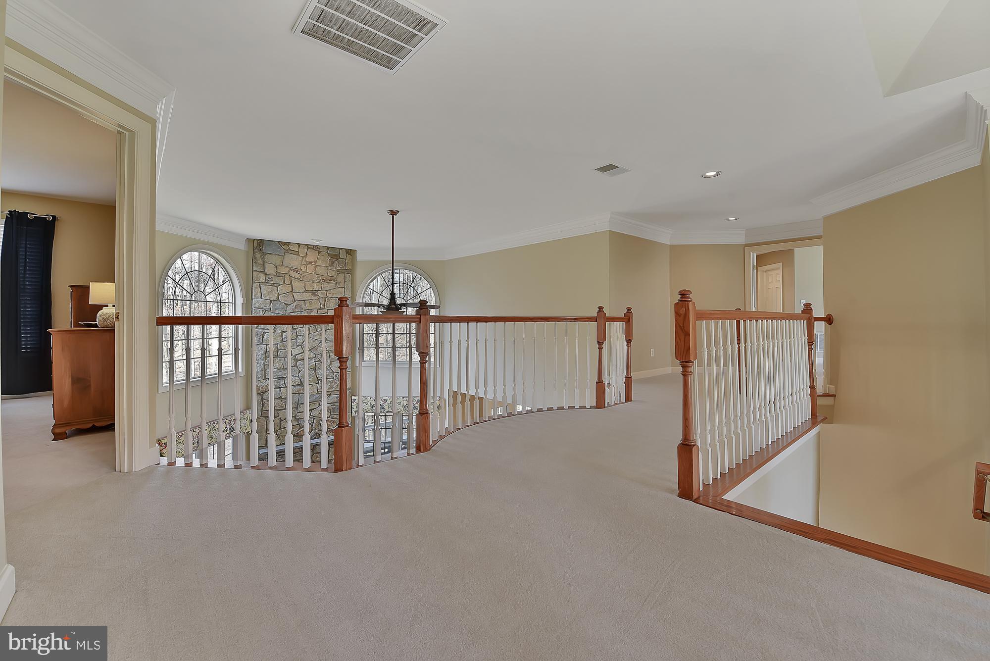 22 Hackett Court Poolesville, MD 20837 - Photo 31 of 54 Second floor landing