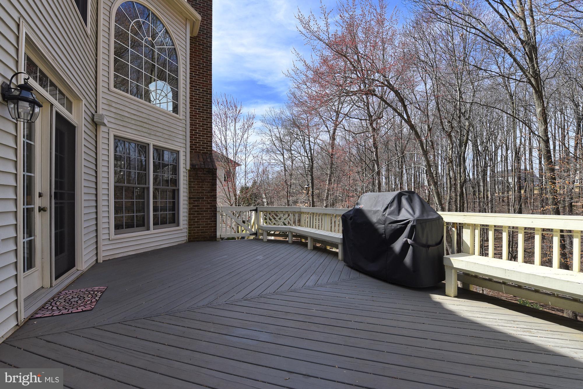 22 Hackett Court Poolesville, MD 20837 - Photo 9 of 54 Gallery Image 9