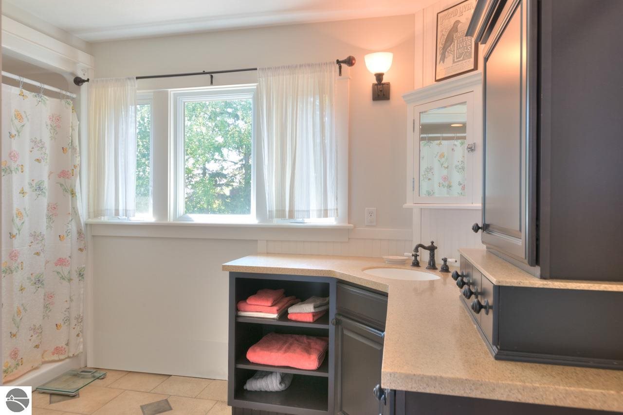 3263 Eimen Road Traverse City, MI 49686 - Photo 19 of 34 1775520-18.JPG