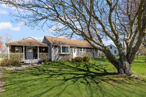 $875,000 | 418 Long Highway, Little Compton, RI 02837