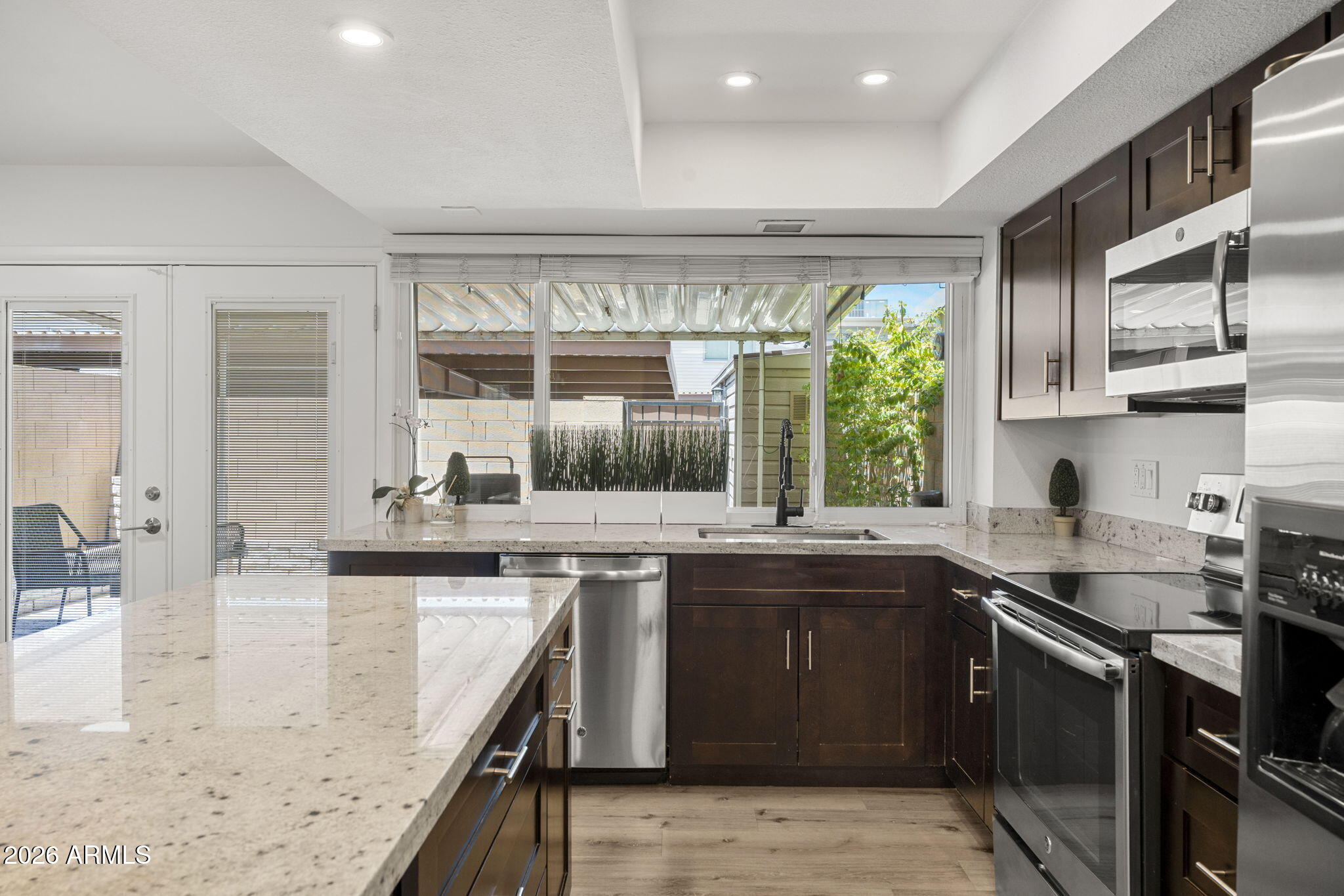 4245 North Miller Road Scottsdale, AZ 85251 - Photo 7 of 20 Beautiful Kitchen