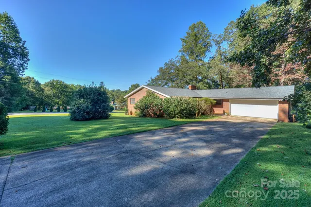 $349,000 | 165 Fieldstone Farm Drive, Statesville, NC 28625