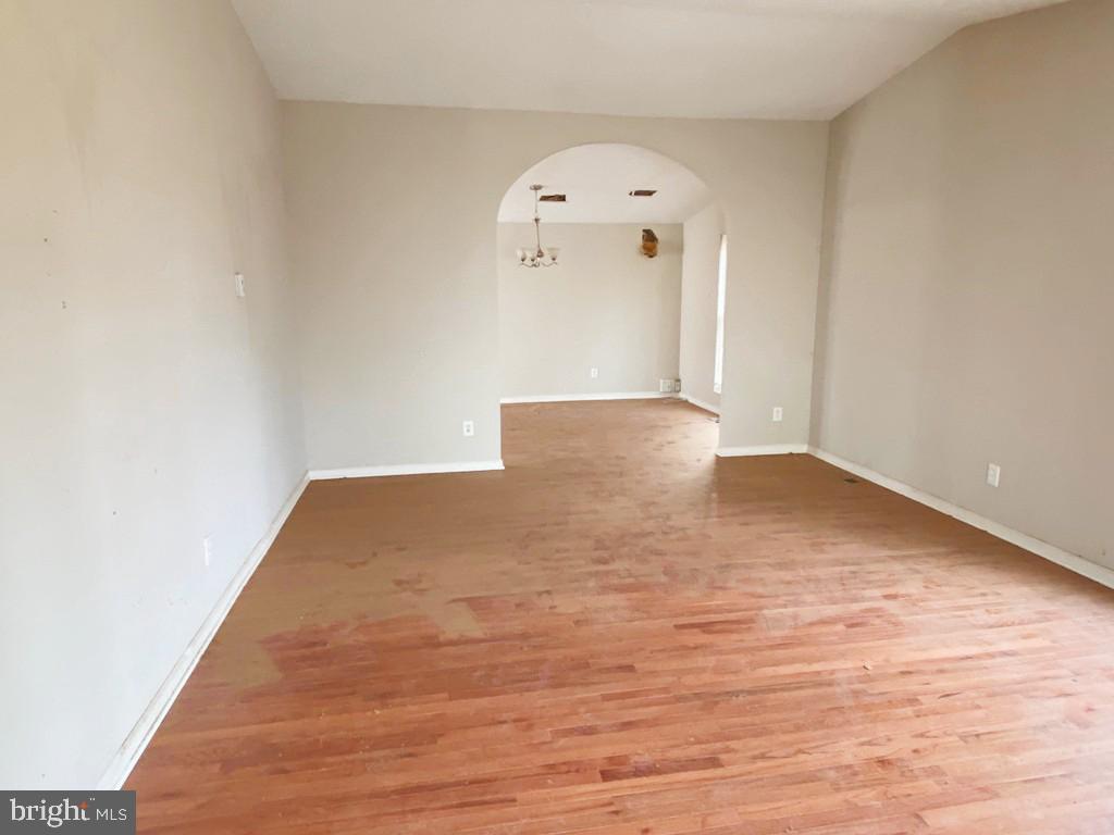 9848 Branchleigh Road Randallstown, MD 21133 - Photo 7 of 14 Interior