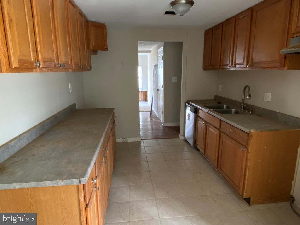 9848 Branchleigh Road Randallstown, MD 21133 - Photo 8 of 14 Interior