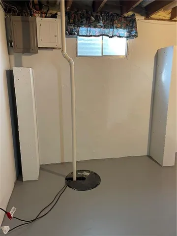 $279,000 | 1309 De Kalb Drive, Cameron, MO 64429