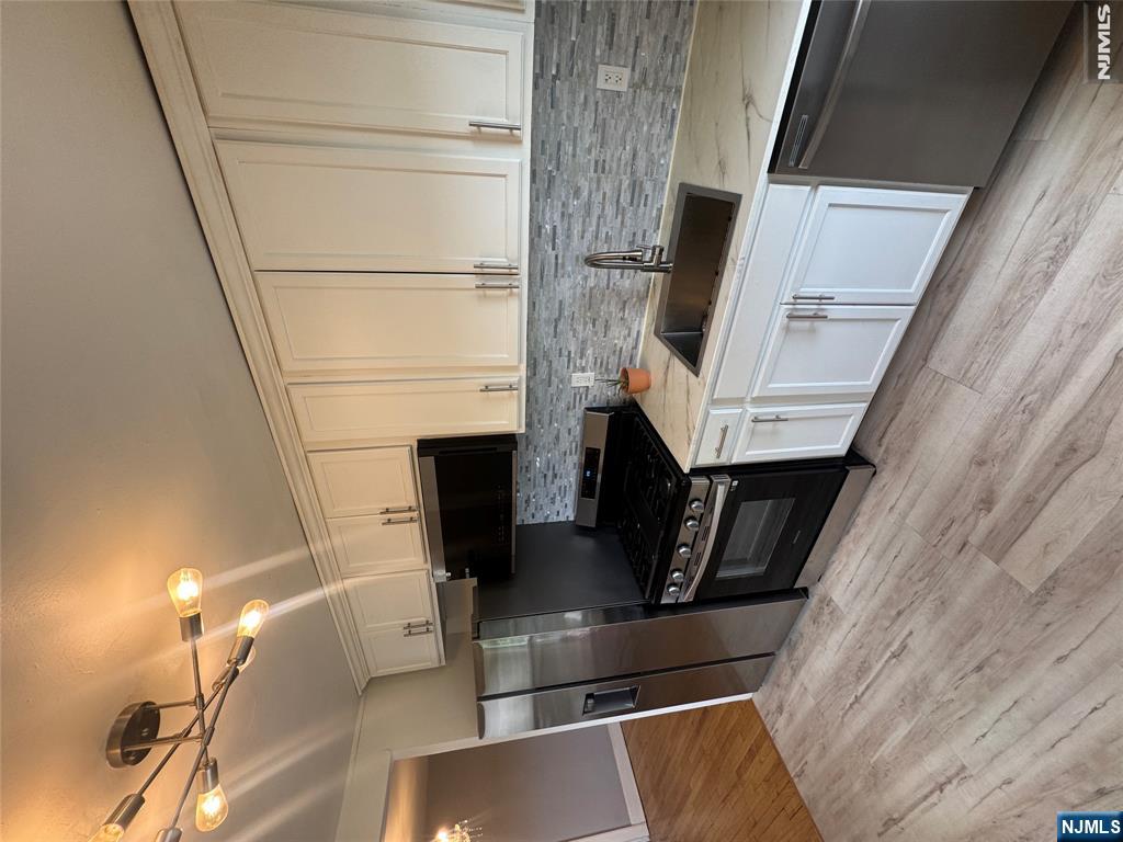 811 Pleasant View Terrace Ridgefield, NJ 07657 - Photo 2 of 9
