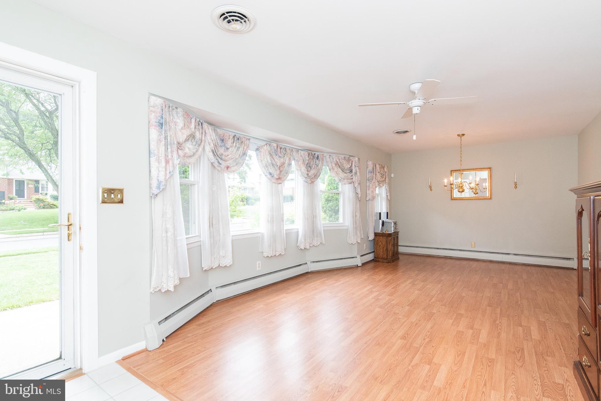 922 Starbit Road Baltimore, MD 21286 - Photo 12 of 31 Gorgeous natural light