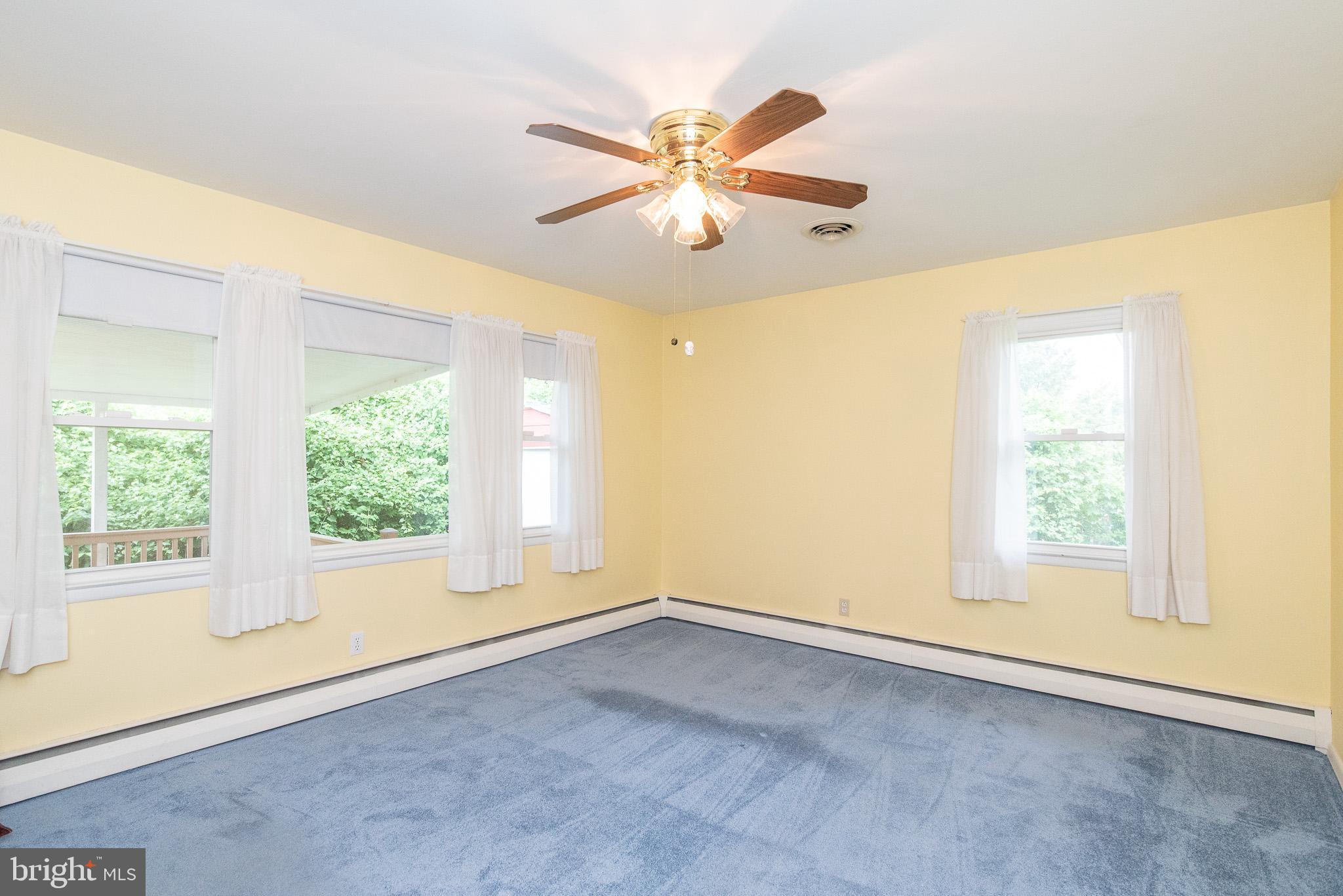 922 Starbit Road Baltimore, MD 21286 - Photo 22 of 31 Master bedroom