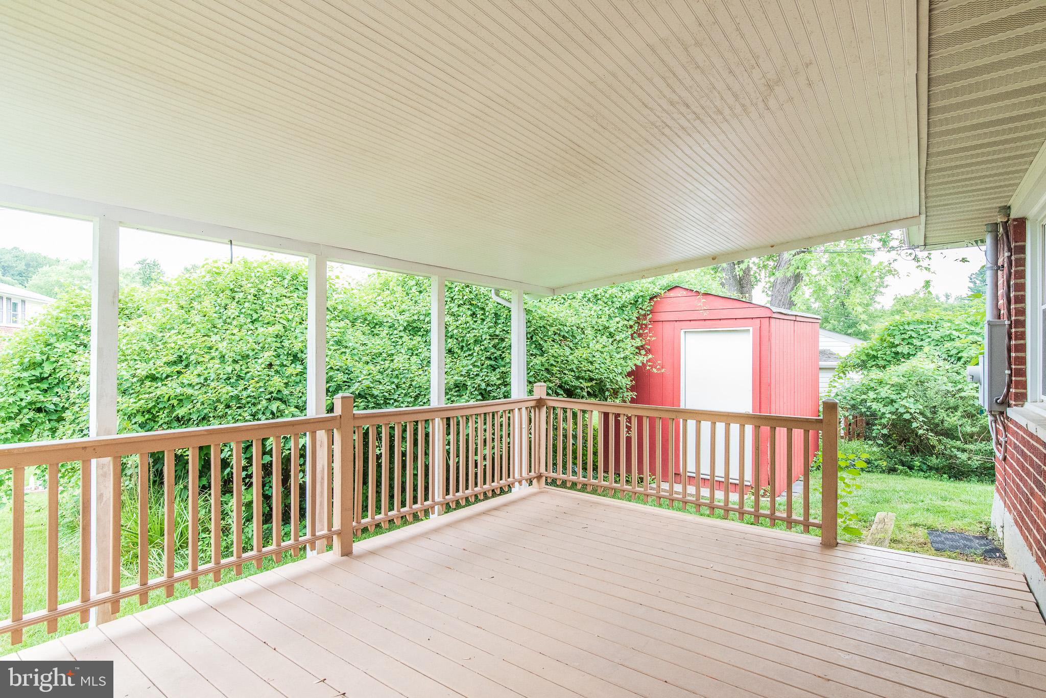 922 Starbit Road Baltimore, MD 21286 - Photo 6 of 31 Patio