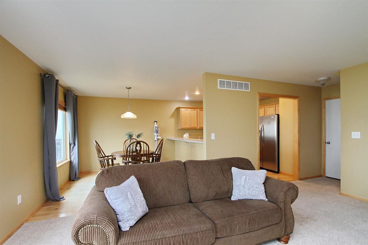 260 South Park Ridge Road North Liberty, IA 52317 - Photo 7 of 50 Gallery Image 7