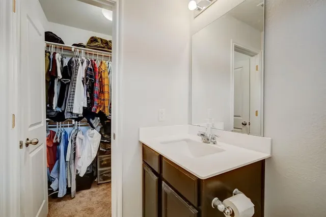 $2,000 | 18002 Malnati Drive, Pflugerville, TX 78660