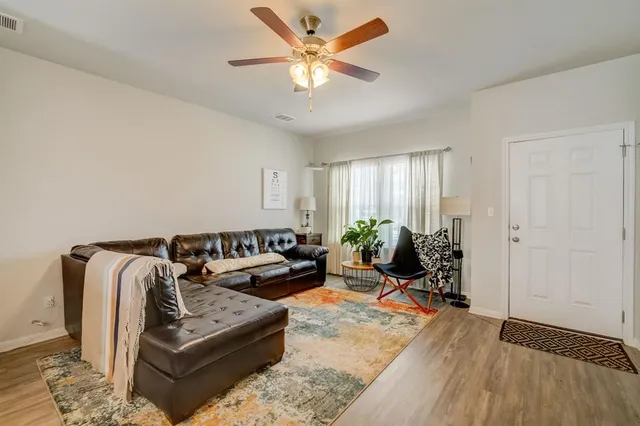 $2,000 | 18002 Malnati Drive, Pflugerville, TX 78660