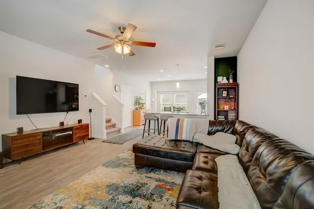 $2,000 | 18002 Malnati Drive, Pflugerville, TX 78660