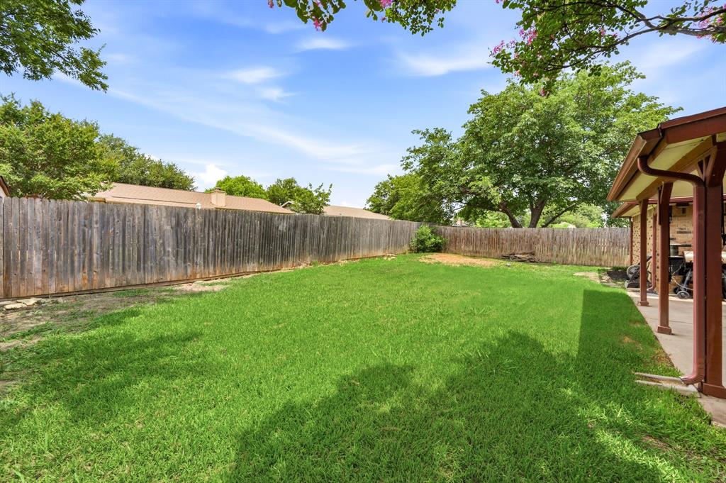 8009 Berrybrook Drive Watauga, TX 76148 - Photo 26 of 27