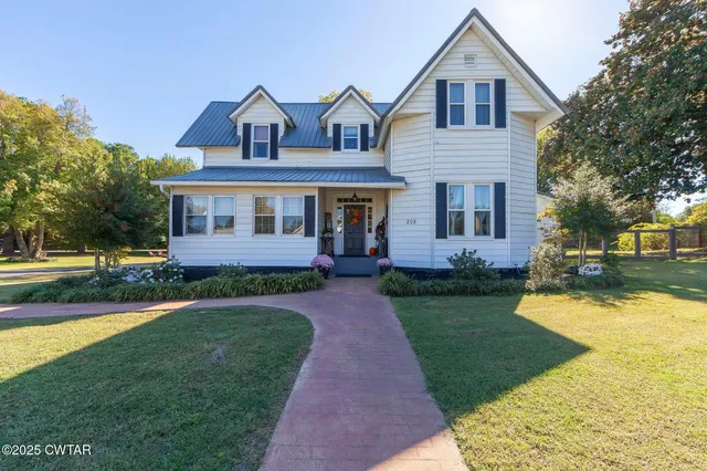 $517,900 | 208 West Church Avenue, Medina, TN 38355