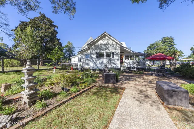 $517,900 | 208 West Church Avenue, Medina, TN 38355