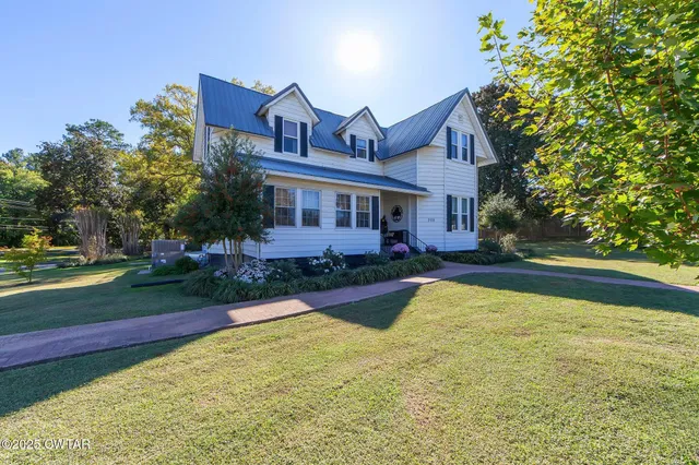 $517,900 | 208 West Church Avenue, Medina, TN 38355