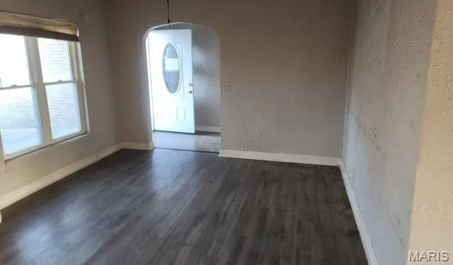 $120,000 | 1212 East Main Street, Linn, MO 65051