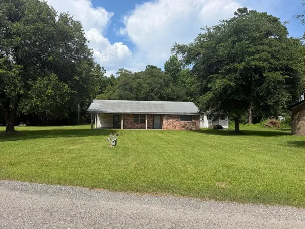 $95,000 | 157 County Road 751, Buna, TX 77612