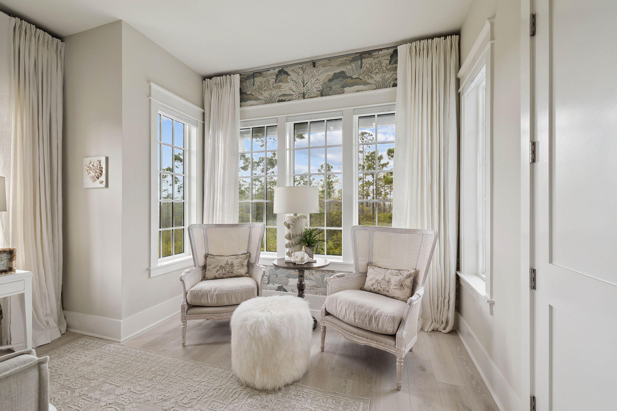 125 Golfridge Dr Inlet Beach Inlet Beach, FL 32461 - Photo 78 of 110 a living room with furniture and a large window