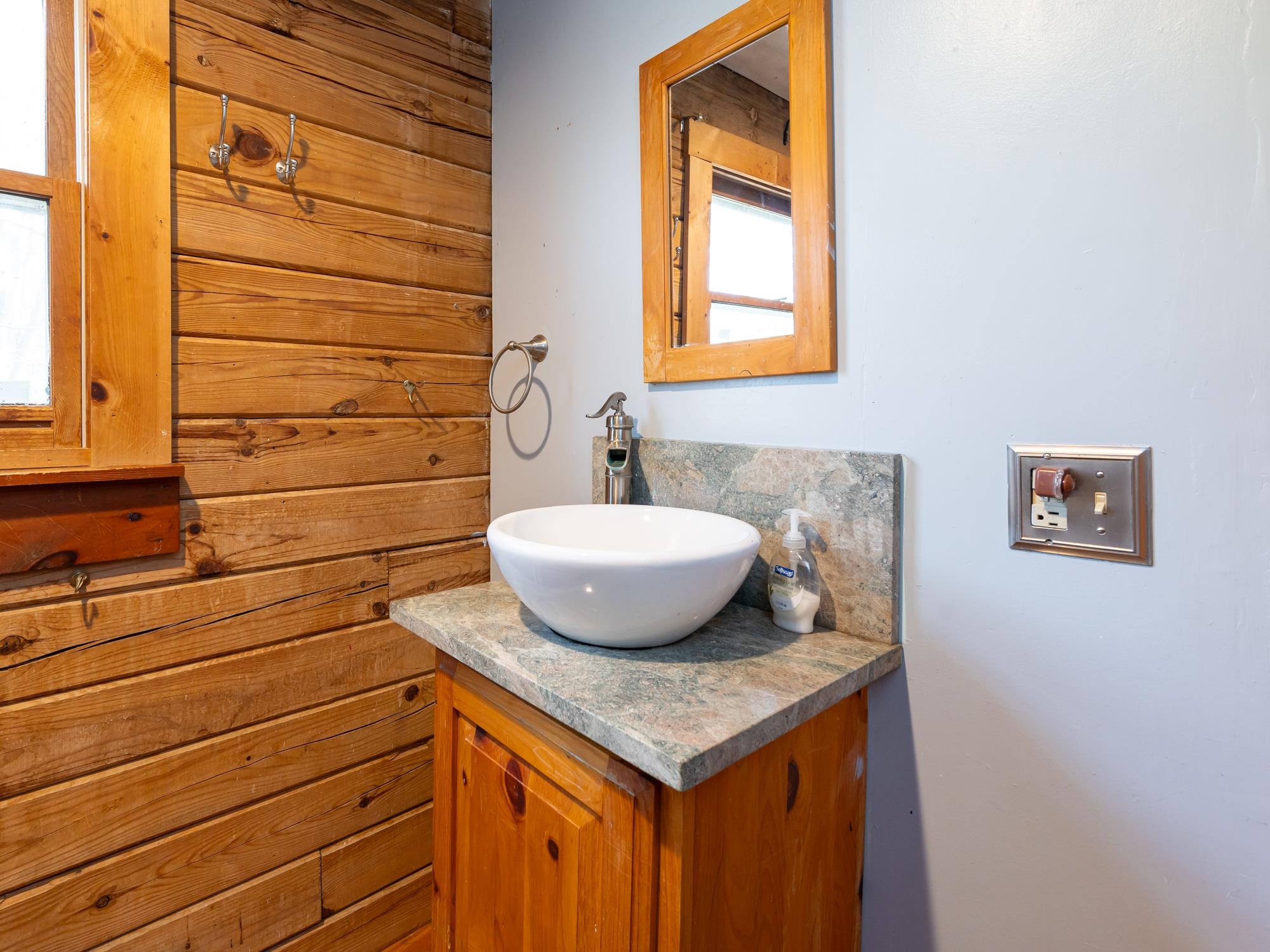 52 Kennard Road Nottingham, NH 03290 - Photo 8 of 37 Gallery Image 8