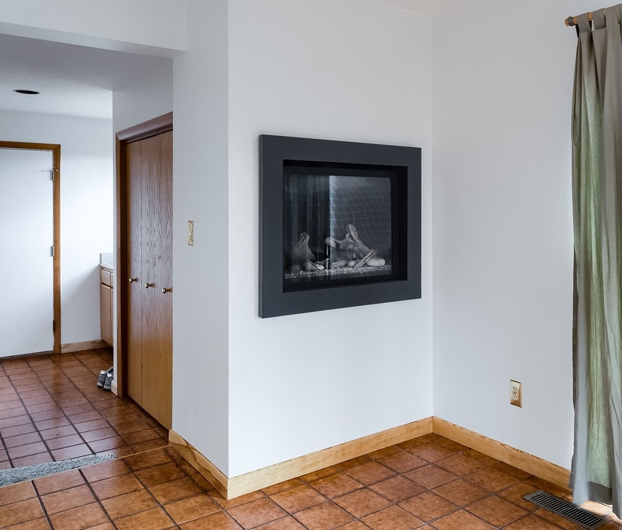 6 Lowry Lane Rutland, MA 01543 - Photo 20 of 40 Gallery Image 20