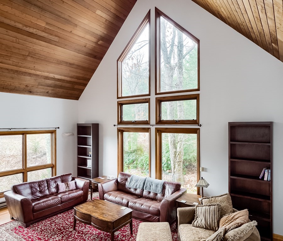 6 Lowry Lane Rutland, MA 01543 - Photo 7 of 40 Gallery Image 7