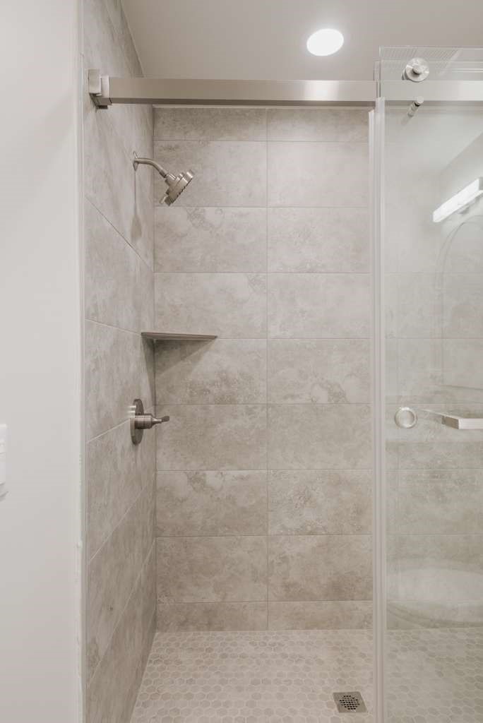 1806 South 8th Street, Unit B Alhambra, CA 91803 - Photo 42 of 44 a bathroom with a shower