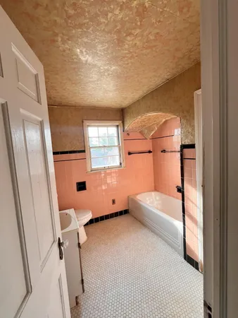 $68,900 | 9909 Coyle Street, Detroit, MI 48227