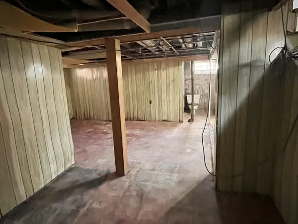 $68,900 | 9909 Coyle Street, Detroit, MI 48227