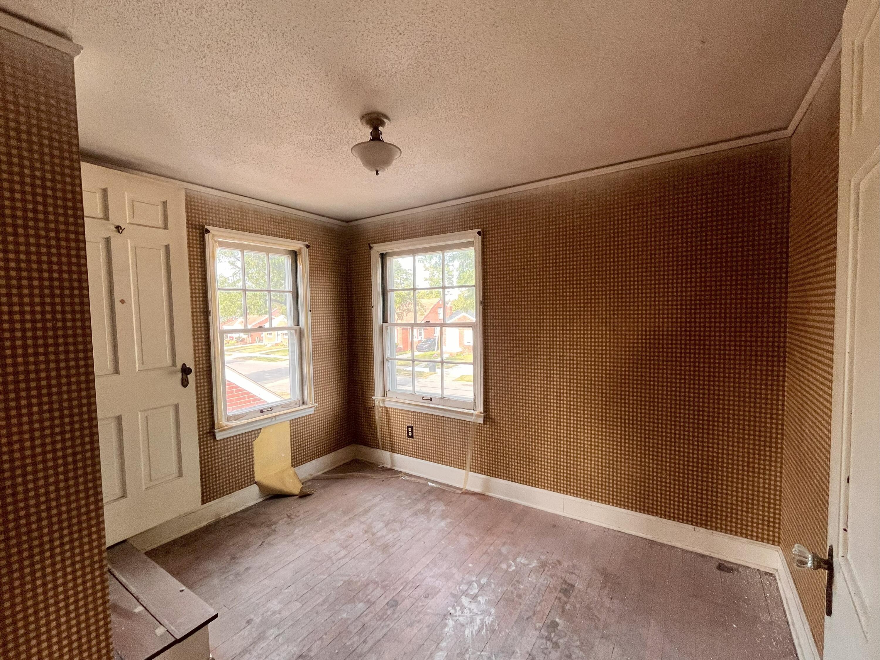 9909 Coyle Street Detroit, MI 48227 - Photo 7 of 26 9909 Coyle bedroom 2