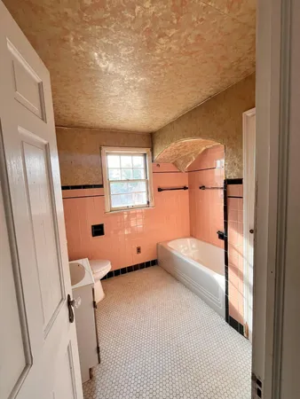 $68,900 | 9909 Coyle Street, Detroit, MI 48227