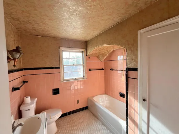 $68,900 | 9909 Coyle Street, Detroit, MI 48227